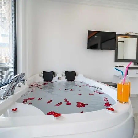 Kalkan'da Deniz Manzarali Villa Kas